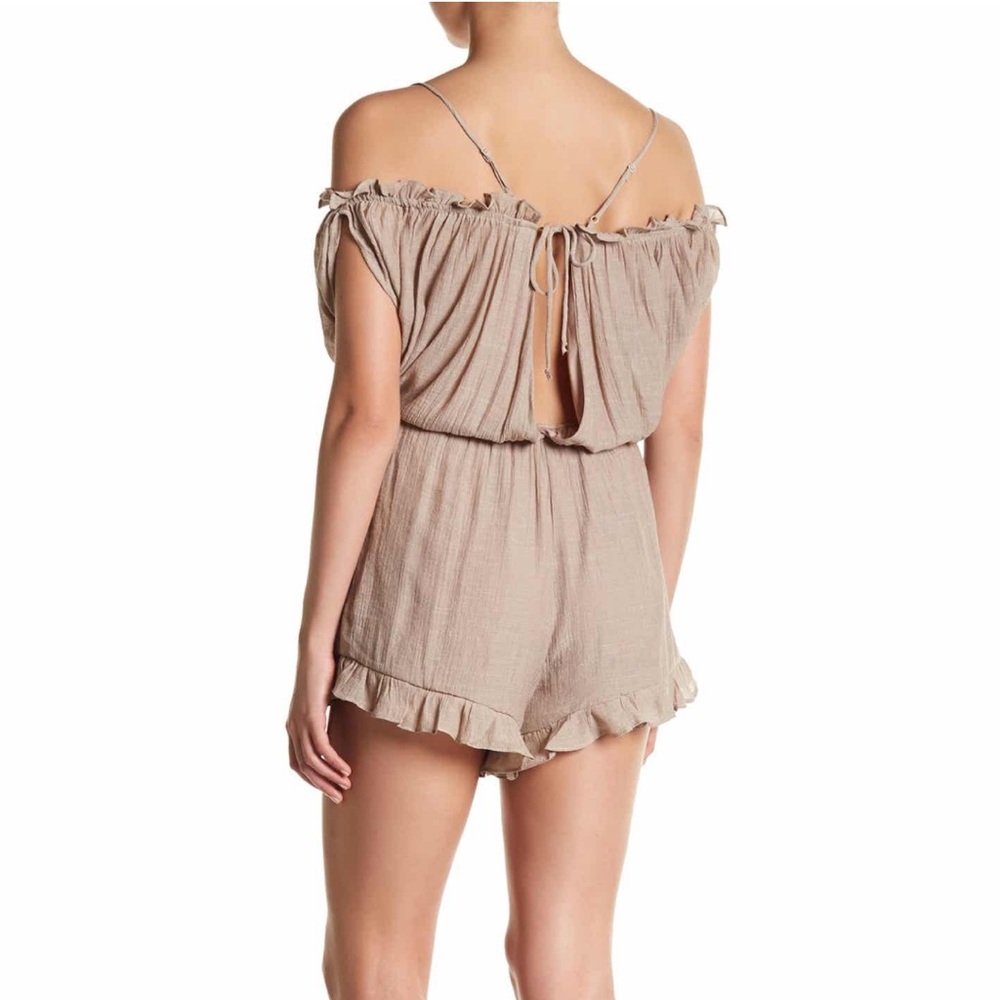 Cold Shoulder Ruffle Edge Romper - Picture 6 of 7